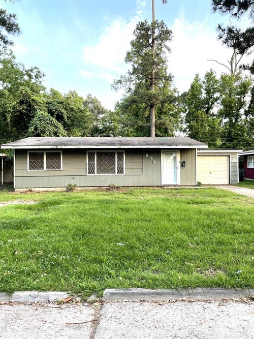 5335 Landry Ln, Beaumont, TX, 77708-5015 | Card Image