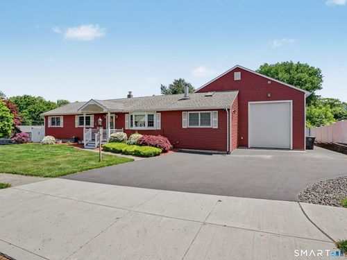 21 Linden Dr, Milford, CT, 06460-6843 | Card Image