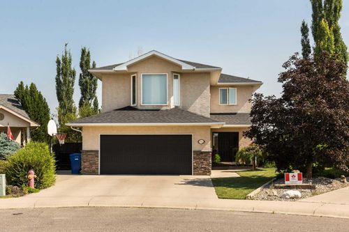 242 Heritage Cir W, Lethbridge, AB, T1K7H8 | Card Image