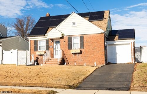 91 Birchwood Dr, Elmwood Park, NJ, 07407-1303 | Card Image