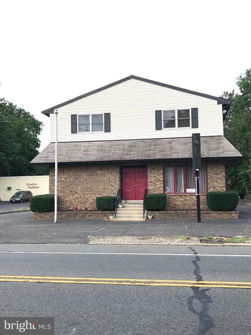 3-220 S White Horse Pike, Audubon, NJ, 08106-1371 | Card Image
