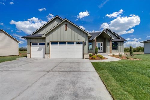 261 N Ciderbluff Ct, Goddard, KS, 67052-9086 | Card Image