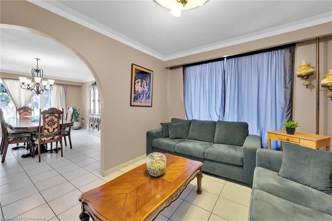 11 Algonquin Crt, House other with 3 bedrooms, 2 bathrooms and 3 parking in Hamilton ON | Image 10