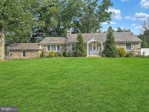 404 N Wales Rd, Lansdale, PA, 19446-3122 | Card Image