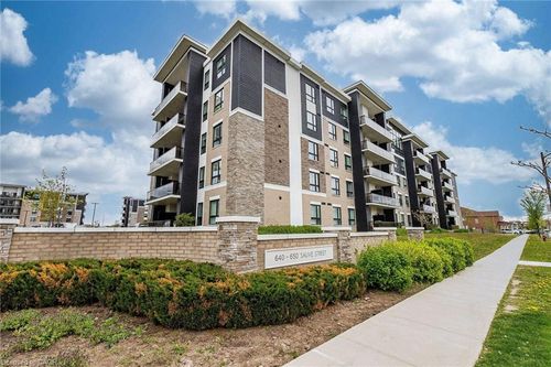 221-640 Sauve St, Milton, ON, L9T9A7 | Card Image