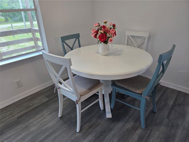 Dining Area | Image 12