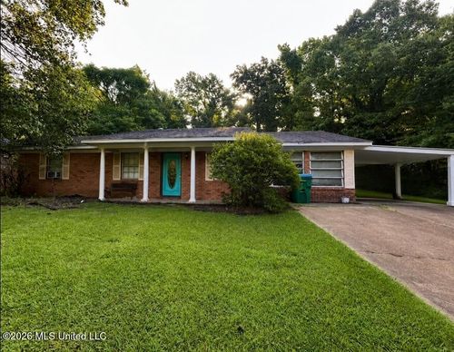 30 Ox Dr, Grenada, MS, 38901-2711 | Card Image