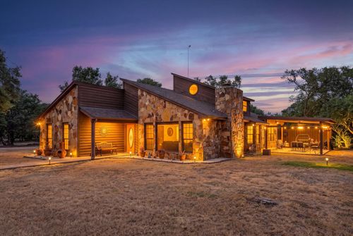 1438 Bend Of The Bosque Rd, China Spring, TX, 76633-3281 | Card Image