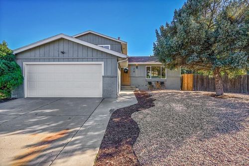 28 Pennwood Ln, Pueblo, CO, 81005-1816 | Card Image