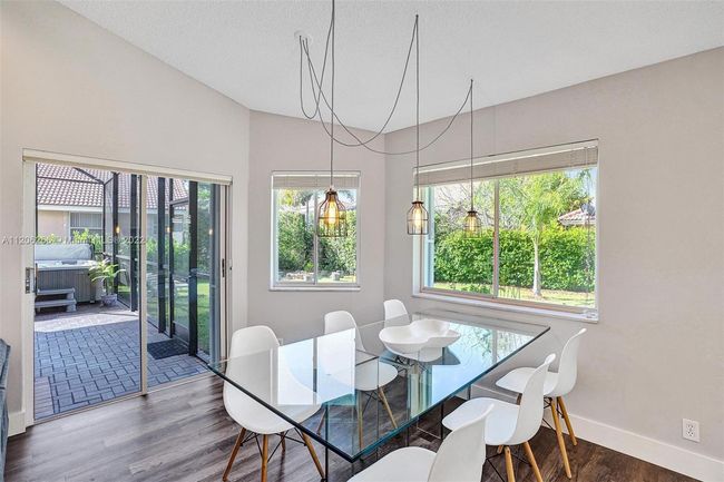 730 Bayside Ln, House other with 4 bedrooms, 3 bathrooms and null parking in Weston FL | Image 22