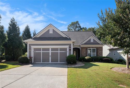 6503 Grove Park Dr, Hoschton, GA, 30548-8264 | Card Image