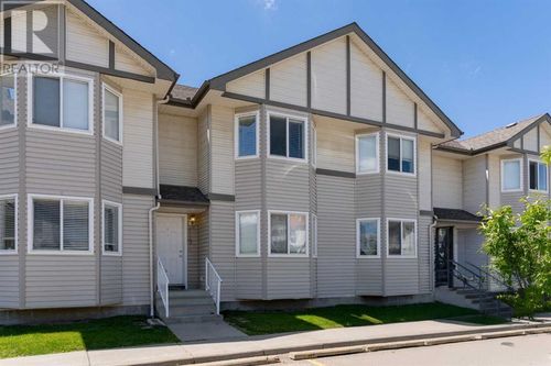 119 Royal Birch Villas Nw, Calgary, AB, T3G5V2 | Card Image