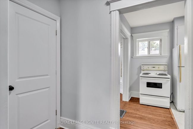 293 Dalhousie St, Home with 5 bedrooms, 3 bathrooms and 4 parking in Peterborough ON | Image 18