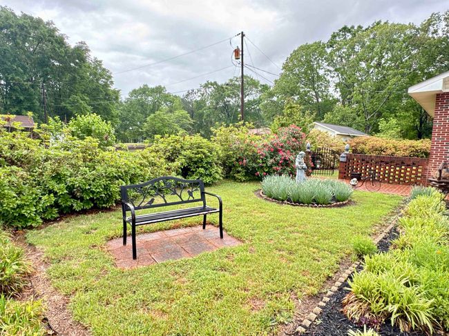 8627 Valley Falls Rd, House other with 3 bedrooms, 2 bathrooms and null parking in Boiling Springs SC | Image 36