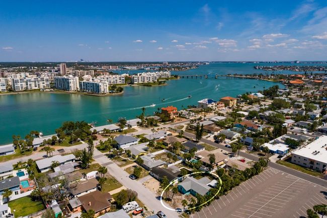 340 83 Rd Ave, House other with 2 bedrooms, 1 bathrooms and null parking in ST PETE BEACH FL | Image 29