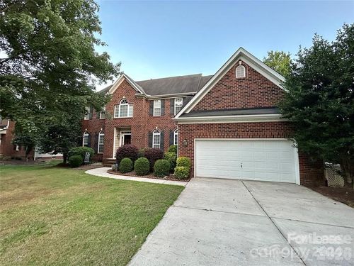 12020 Farnborough Rd, Huntersville, NC, 28078-3730 | Card Image