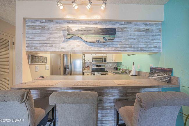 Kitchen Bar | Image 8