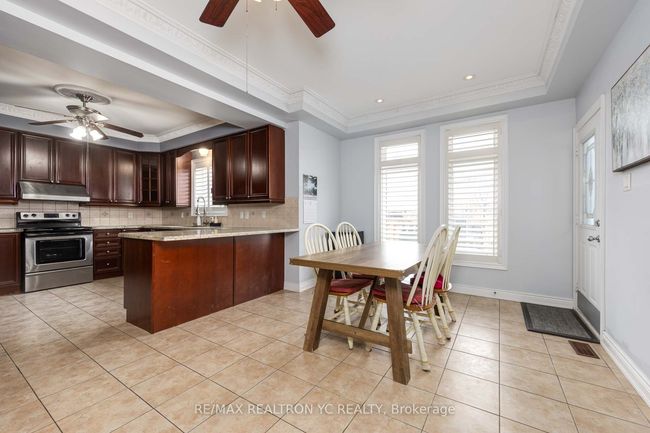 19 Wadena Crt, House other with 8 bedrooms, 7 bathrooms and 4 parking in Scarborough ON | Image 8