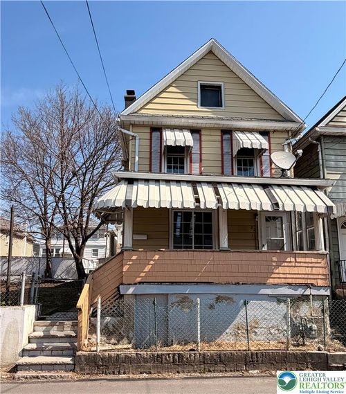 17 Oneil Ave, Wilkes Barre, PA, 18702-2617 | Card Image