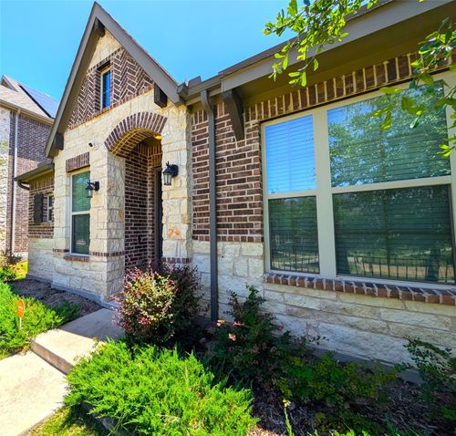 306 Park Dr, Euless, TX, 76040-4316 | Card Image