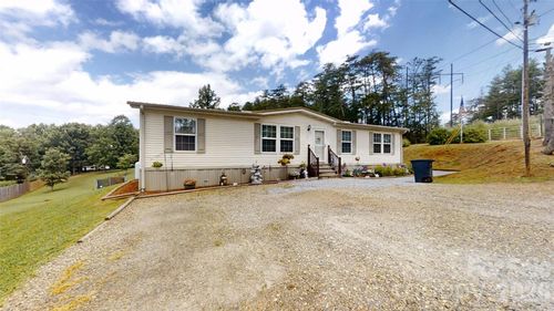 75 Pine Mount Rd, Weaverville, NC, 28787-9384 | Card Image