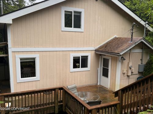 12399 Blackberry Ln, Ketchikan, AK, 99901-9319 | Card Image