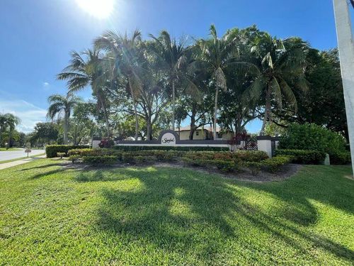 apt-a-7 Amherst Ct, Royal Palm Beach, FL, 33411-7913 | Card Image