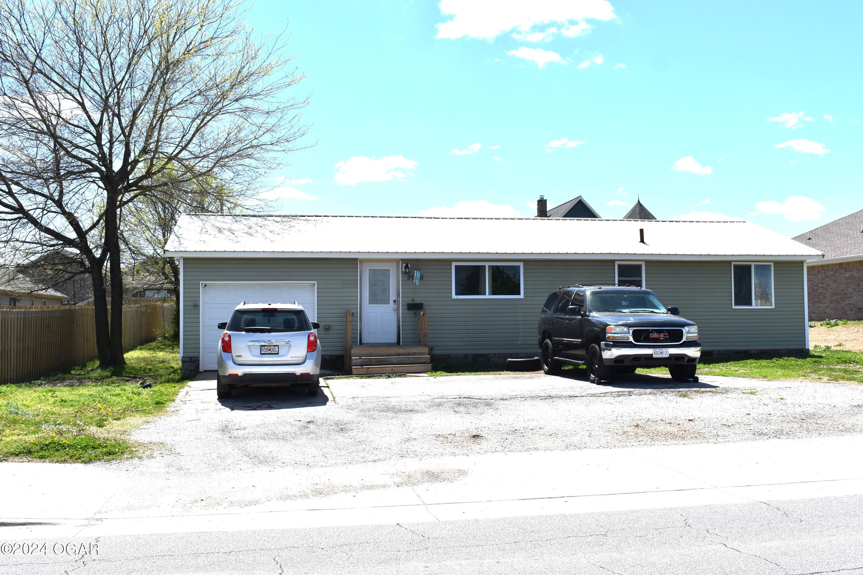 20th St, Joplin, MO 64804