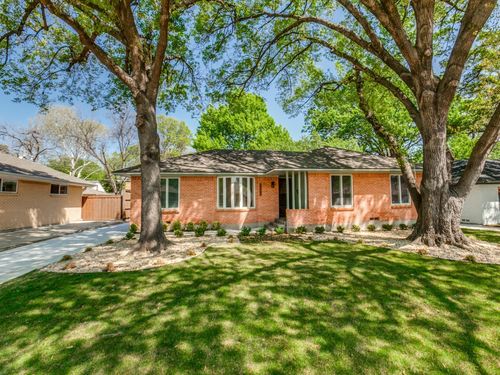 6327 Town Hill Ln, Dallas, TX, 75214-2046 | Card Image