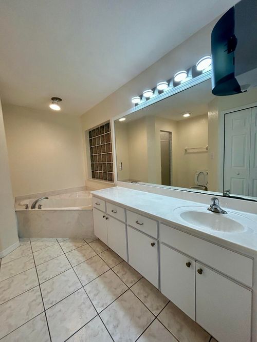 328 W Sugarland Cir, Clewiston, FL, 33440-0259 | Card Image