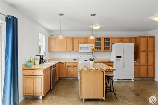 960 Yorkshire Ct W, House other with 3 bedrooms, 2 bathrooms and null parking in Billings MT | Image 4