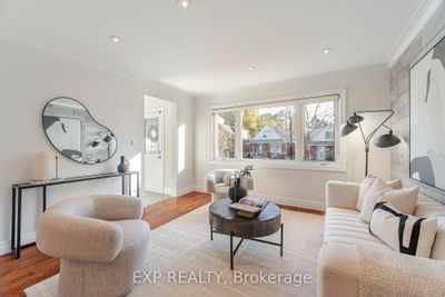 118 Glencrest Blvd, House other with 3 bedrooms, 2 bathrooms and 5 parking in East York ON | Image 2