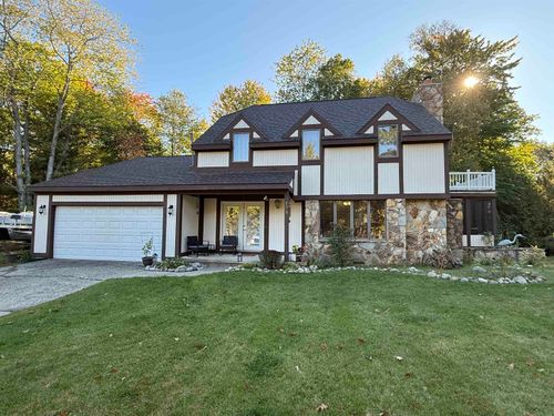 7036 Woodlea Rd, Oscoda, MI, 48750 | Card Image