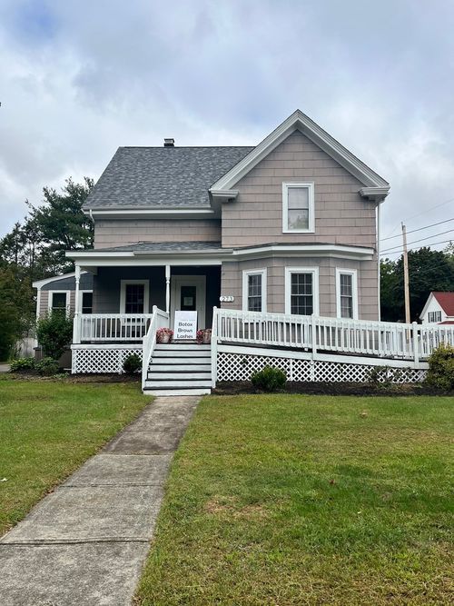 273 W Main St, Norton, MA, 02766-2104 | Card Image