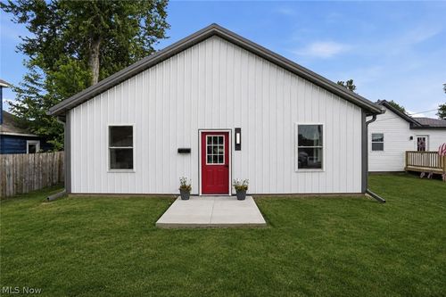 72 E Main St, Zanesville, OH, 43701-6256 | Card Image