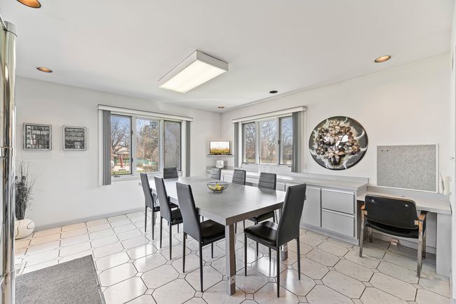 2213 Strawberry Ln, House other with 3 bedrooms, 3 bathrooms and 2 parking in Glenview IL | Image 6