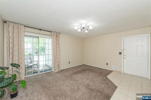540 Holly Ct, Mahwah, NJ, 07430-3434 | Card Image