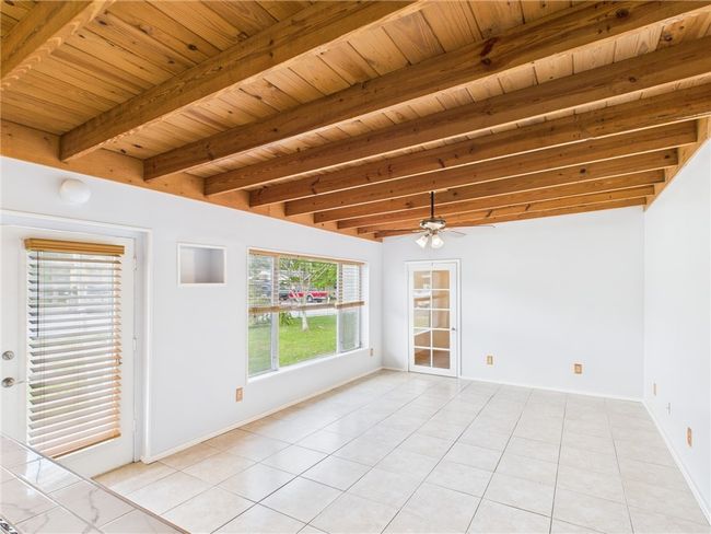 6385 105 Th Pl, House other with 2 bedrooms, 2 bathrooms and null parking in Sebastian FL | Image 7