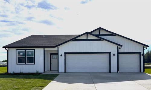 406 N Washington Ave, Deer Park, WA, 99006-4027 | Card Image