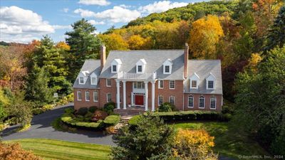 10 Cobtail Way, House other with 5 bedrooms, 5 bathrooms and null parking in Simsbury CT | Image 2