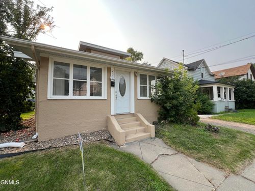 602 N 3rd St, Bismarck, ND, 58501-3664 | Card Image