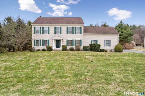 11 Nature Trl, Hamden, CT, 06518-1033 | Card Image