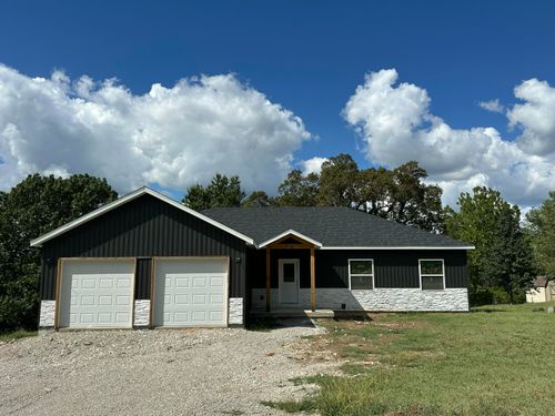 565 N White Oak St Street, Marshfield, MO, 65706 | Card Image