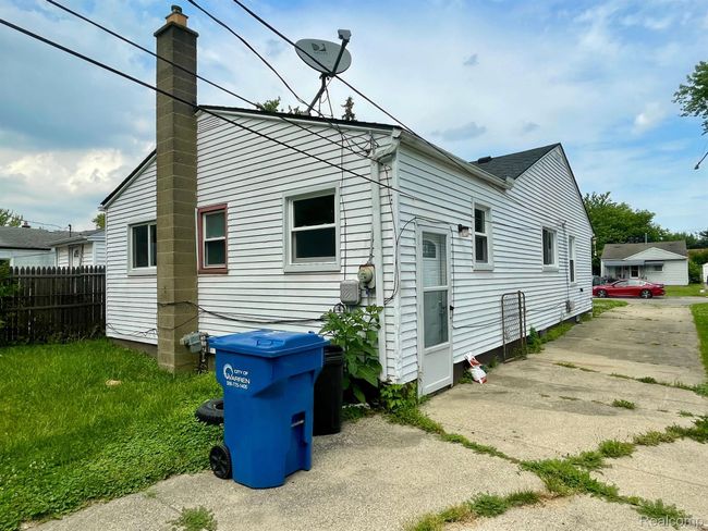 20817 Atlantic Ave, House other with 3 bedrooms, 1 bathrooms and null parking in Warren MI | Image 15