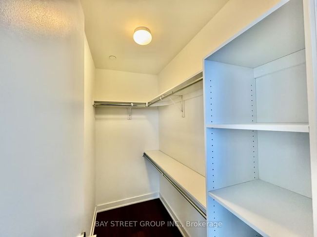 1514 - 27 Bathurst St, Condo with 2 bedrooms, 2 bathrooms and null parking in Toronto ON | Image 9