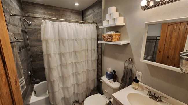 891 Shaffers Run Rd, House other with 3 bedrooms, 2 bathrooms and 6 parking in Fairhope PA | Image 12