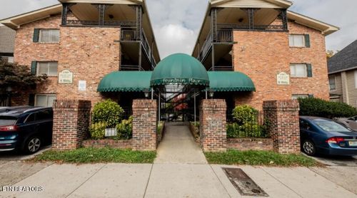 b102-1507 Highland Ave, Knoxville, TN, 37916-1452 | Card Image