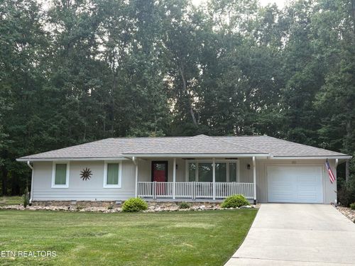 251 Lakewood Dr, Crossville, TN, 38558-8563 | Card Image