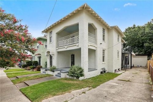 2425 Soniat St, New Orleans, LA, 70115-6427 | Card Image