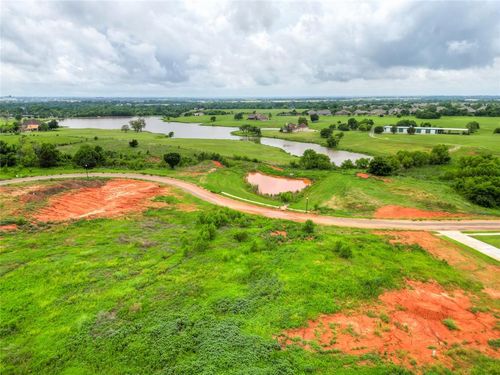 4500 Mahogany Hills Drive, Moore, OK, 73160 | Card Image